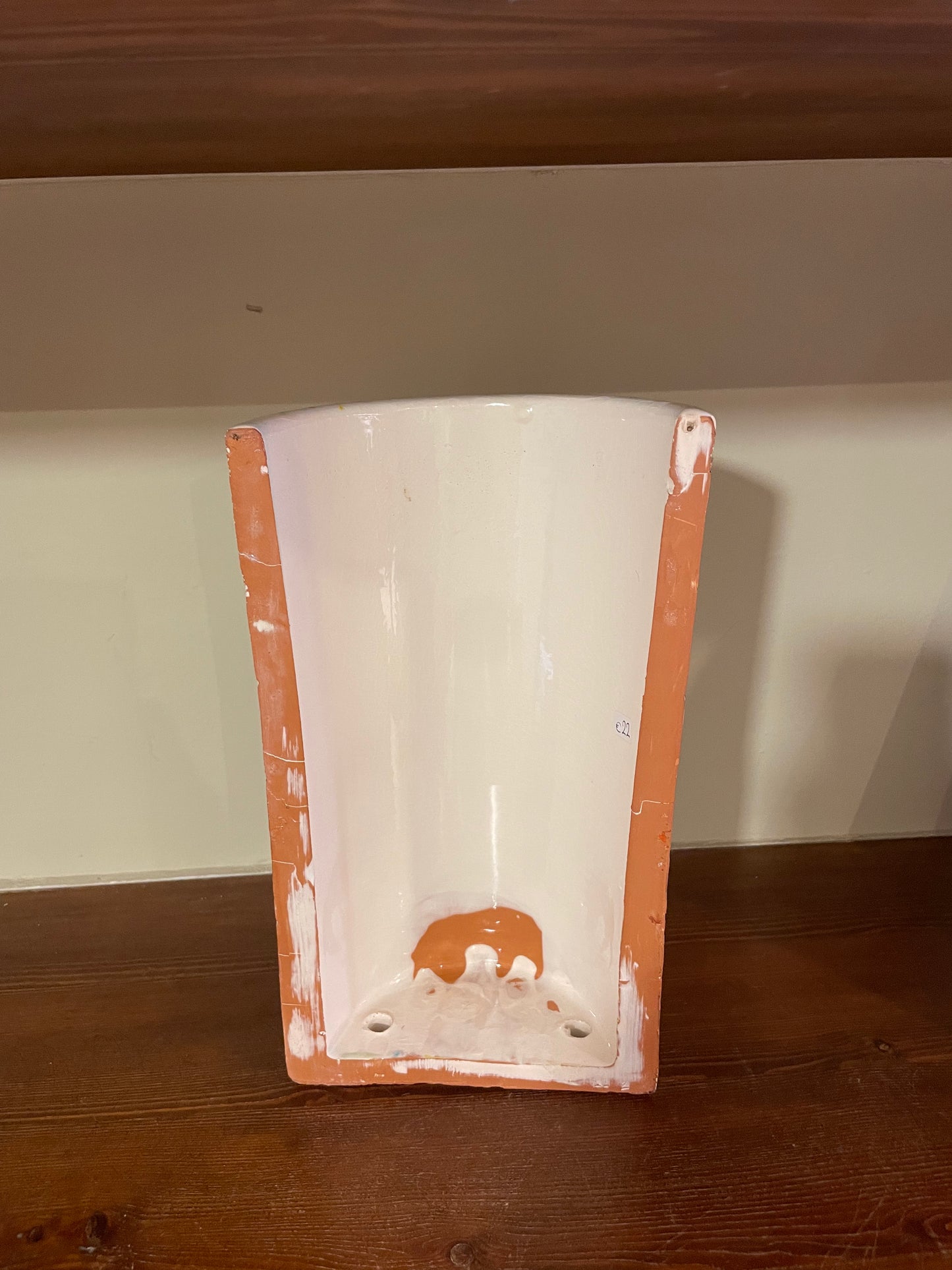 Ceramic wall lamp