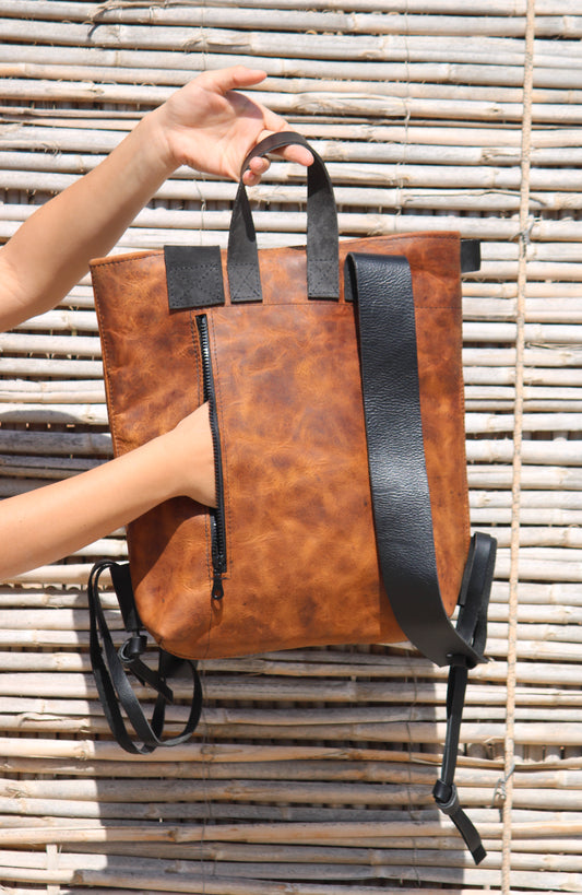 Leather backpack Brown