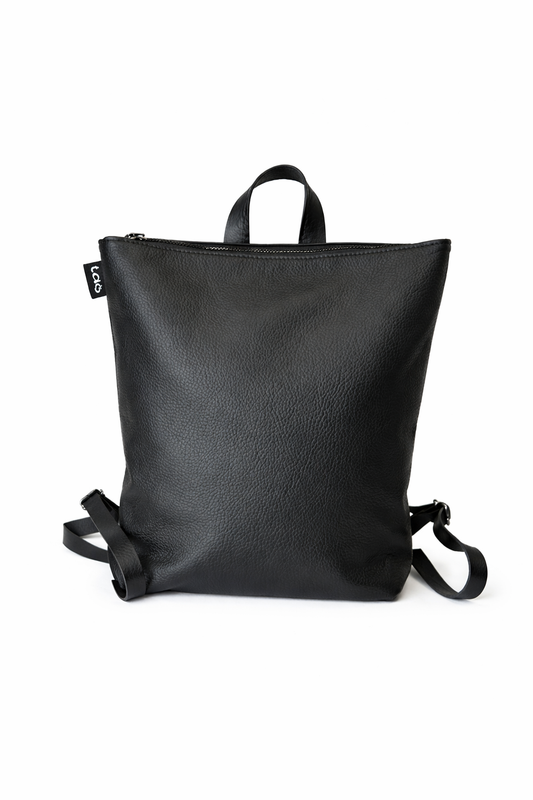 Lederrucksack „komplett zu öffnen“