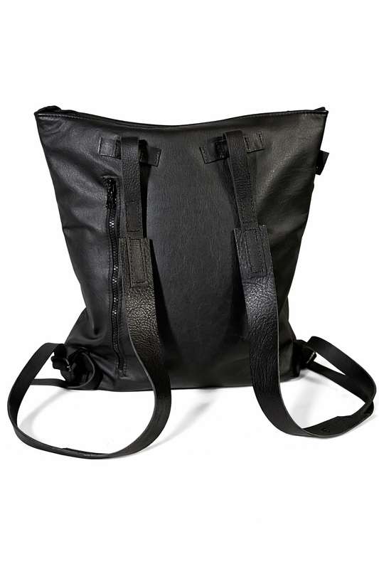 Lederrucksack „komplett zu öffnen“