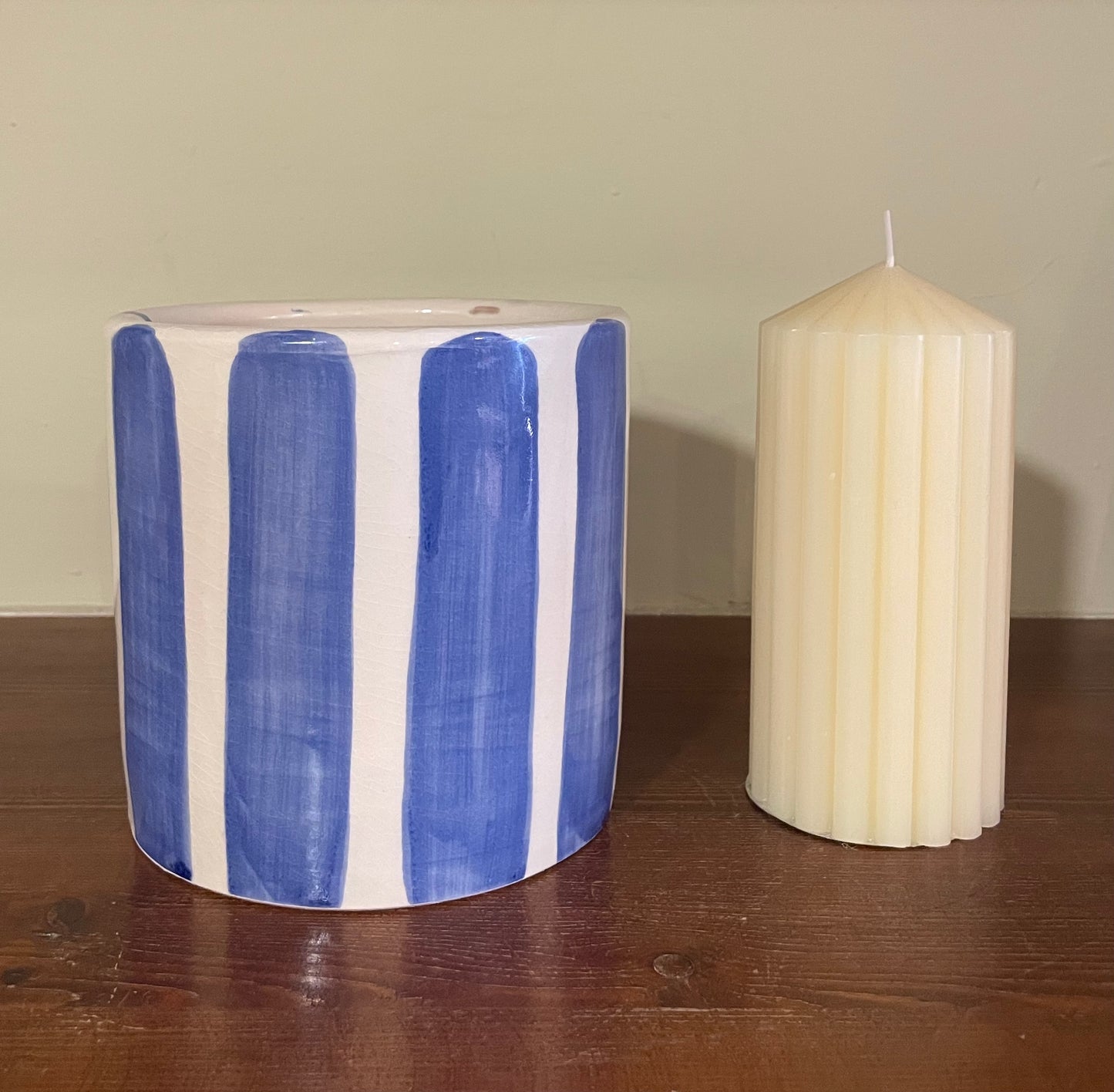 Blue flowerpot